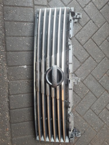 Nissan elgrand e51 - 02-04,