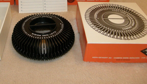 Slide projector carousel for