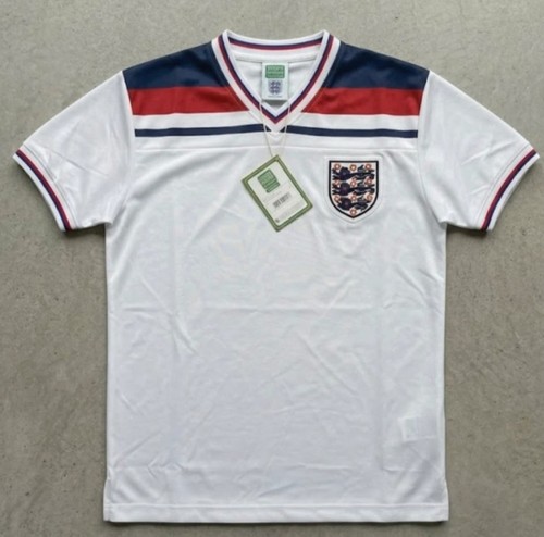 England 1982 score draw home - 1982,