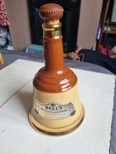 Bells scoth whiskey old style de canter, great collectable no damage ,