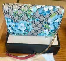 GUCCI GG Blooms Chain Wallet