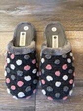 Woman’s Pavers Cushioned Mule Slippers Size 6/39 dark grey multi new) Christmas 