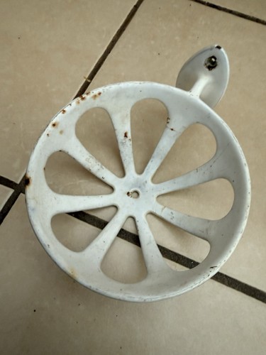 Vintage bathroom sink - vintage, or
