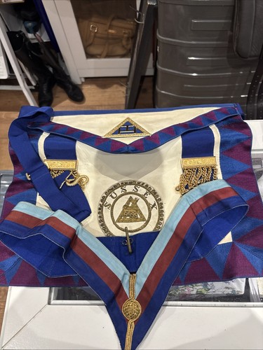 Vintage sussex masonic regalia - masonic,