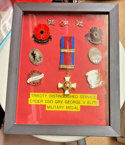 Wwii cased memorabilia - wwii, 9