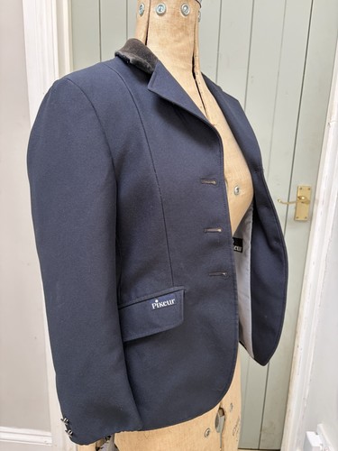 Pikeur navy showing - navy, show