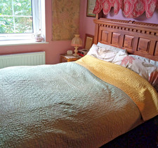 Antique, Vintage Large Welsh Hand Stitched Quilt 85" x 83" / 215 x 210 cms Queen