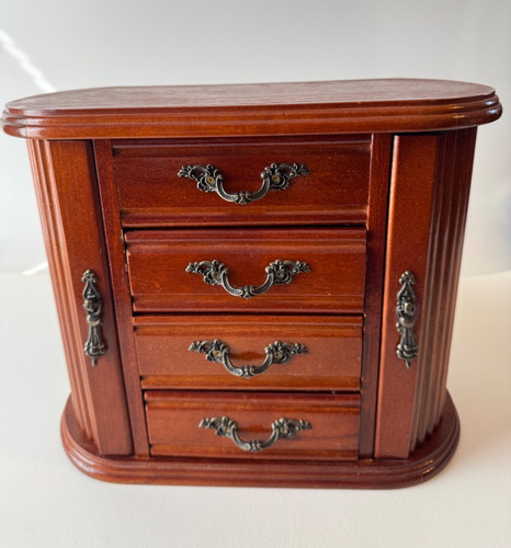 Mele wooden jewelry box - &,