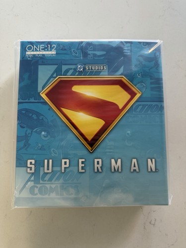 Mezco one superman - one:12,