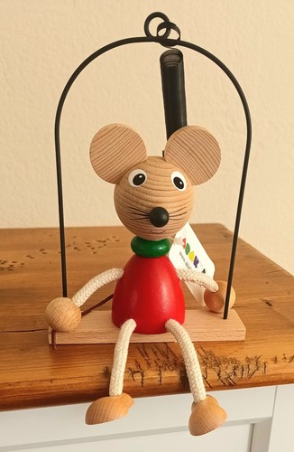 Wooden bouncing mouse - bouncing, swing