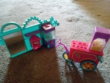 Polly Pocket Fairground Set Popcorn Cart carnival And Toy Grabber Machine 2004