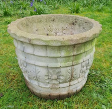 Vintage round concrete - round, floral/