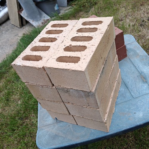 Yellow engineering bricks 8 - yellow,