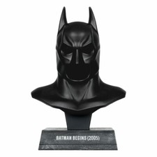 BATMAN - Batman Begins - Bat Cowl 1/3 Mini Replica McFarlane