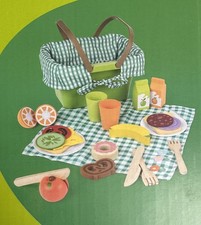 Wooden Toys picnic set Play