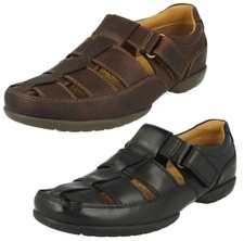 Mens Clarks Hook & Loop