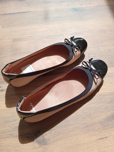 Clarks beige black ballet - clarks,
