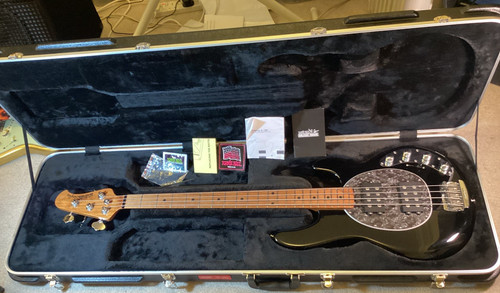 Ernie ball musicman stingray - musicman,