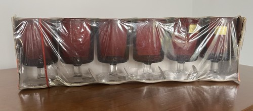 New boxed luminarc red glasses - new,