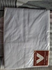 White V-shaped Pillow Case  1 Pack