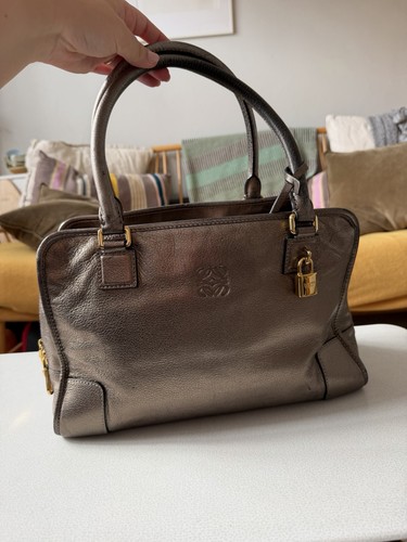 Loewe amazona anagram - 36,