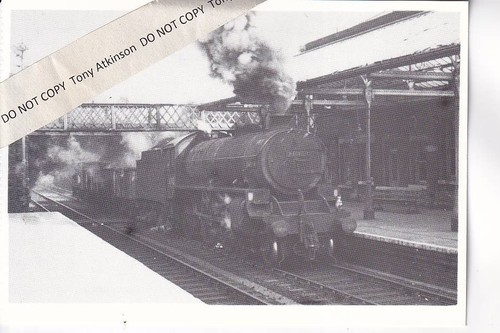 Pudsey railway station - station, loco