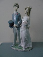 Lladro 1404 'Matrimony' Bride & Groom. **PRISTINE**