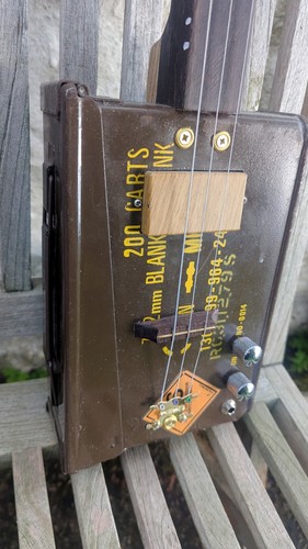 Ammo can string guitar p90 - ammo,