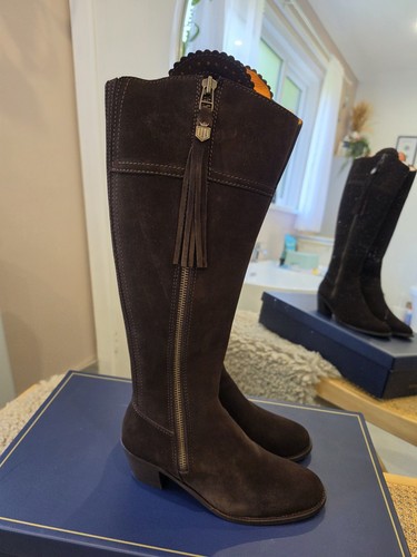 Fairfax favor suede - suede, regina