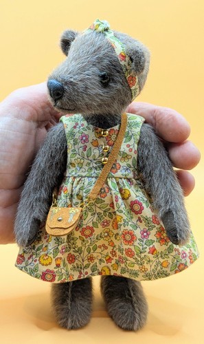Handmade small artist - artist, dressed