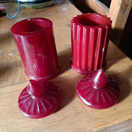 Resin red cylinder pillar - ,
