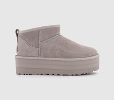 SZ 6 7 8 || UGG Boots || Suede