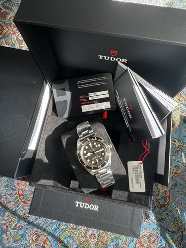 Brand new tudor - tudor, bay