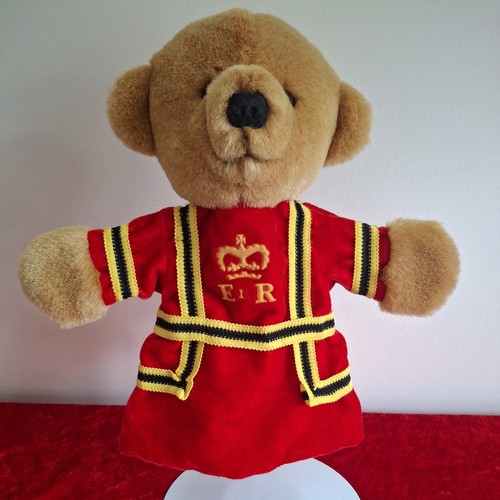 Merrythought beefeater bear - ,