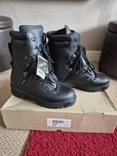 British Army Extreme Cold Weather Black Gortex/Vibram Sole Boots UK12 