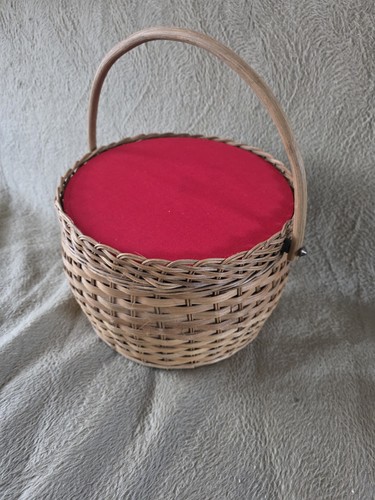 Beautiful vintage sewing - vintage,