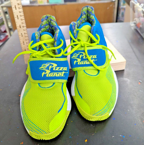Toy story pizza planet - toy, adidas