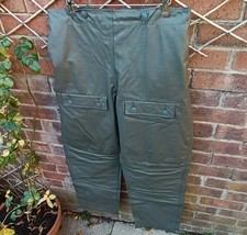 VINTAGE GREEN FISHING WADERS FISHING/ANGLING RIVER WEAR 