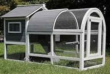 🐔 Large Arch Chicken House