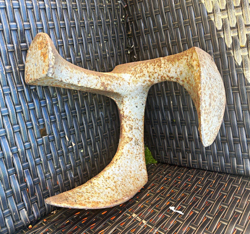 Cast iron boot - cast,