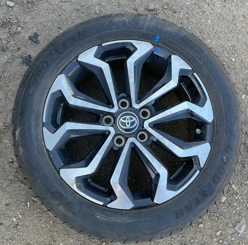 Toyota yaris cross alloy wheel - cross,