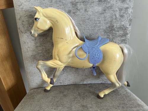 Barbie vintage palomino horse - vintage,