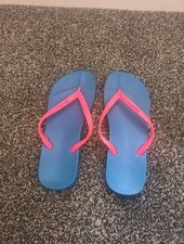 Ipanema Women's Flip Flops Size 4
