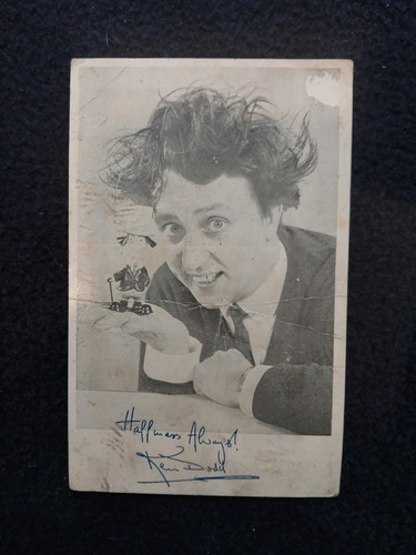 Ken dodd autograph signed - dodd,