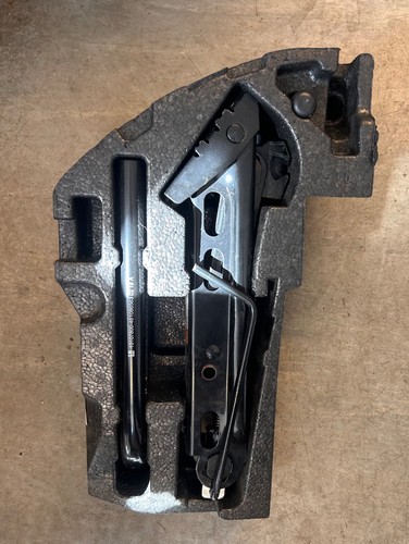 Vauxhall corsa jack - e,