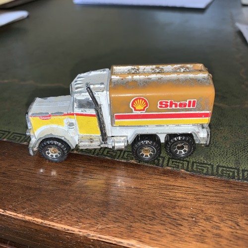 Matchbox peterbilt 1981 truck - matchbox,
