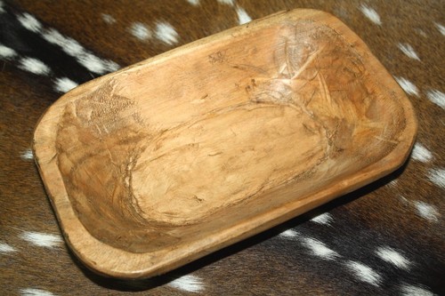 Carved wooden dough bowl - *,