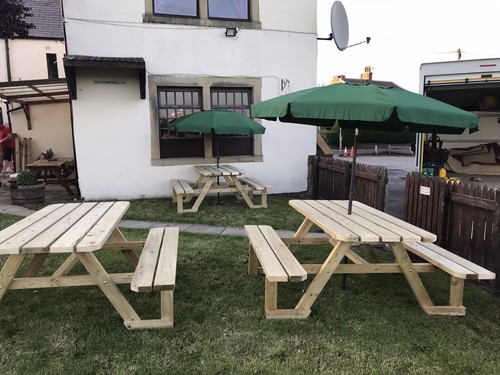 Pub bench seating - pub,