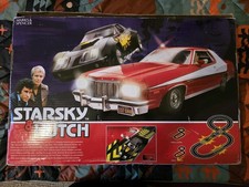  Starsky & Hutch Race Set  76 Gran Torino and Chevrolet Corvette 