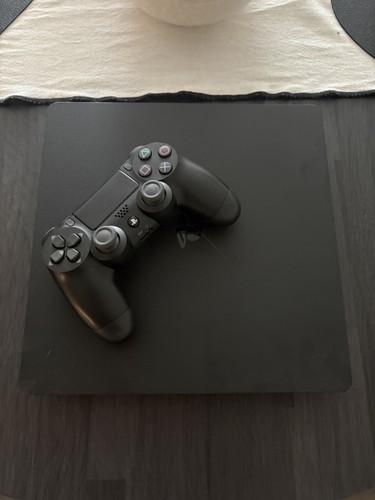 Sony playstation ps4 slim - 4,